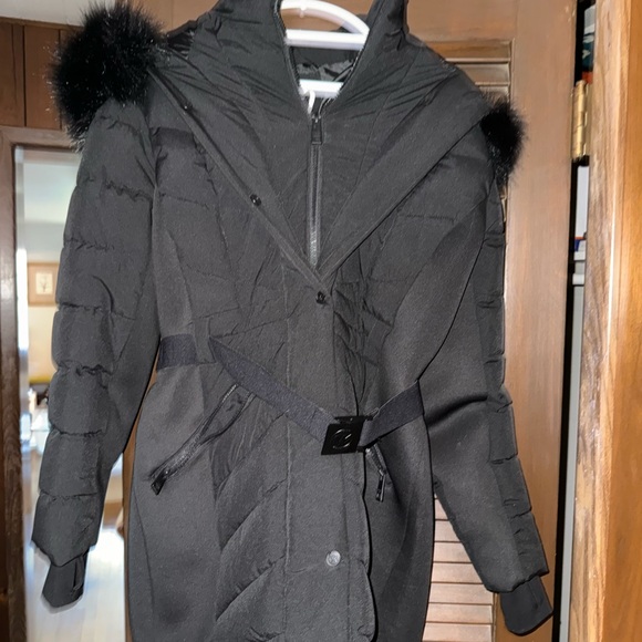 Michael Kors NWOT Black Puffer Coat with Fur Trim - Picture 2 of 8